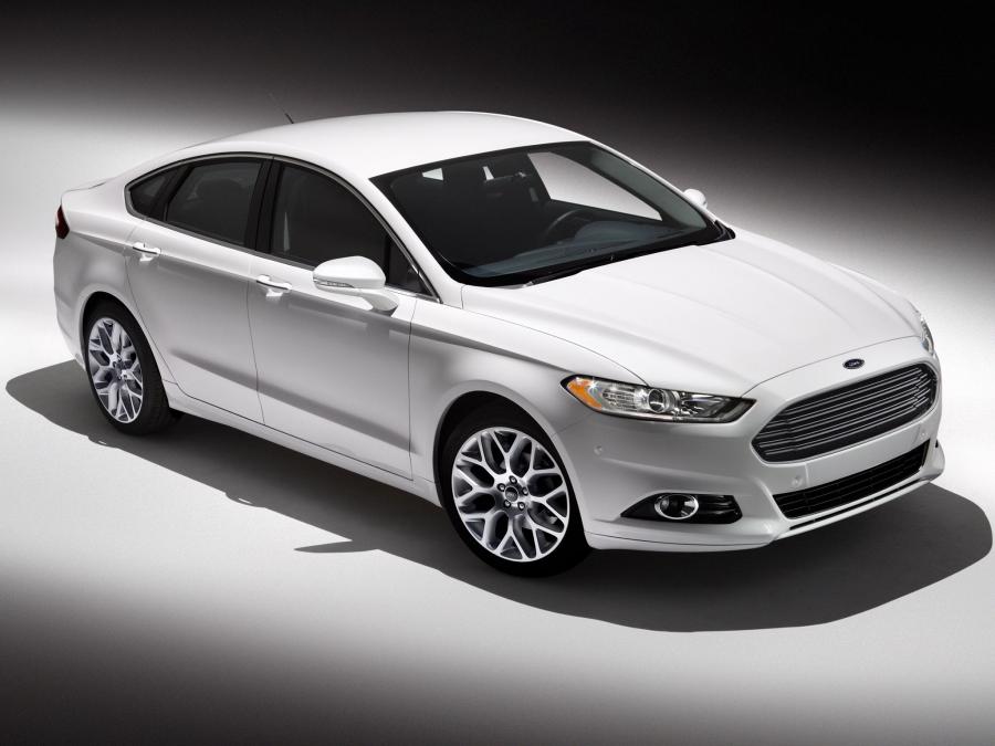  Ford Fusion Titanium 2012 года  (фото 11 из 15)
